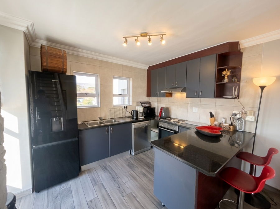 3 Bedroom Property for Sale in Table View Western Cape